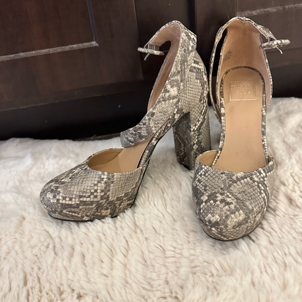 Kaari blue gray evening heels